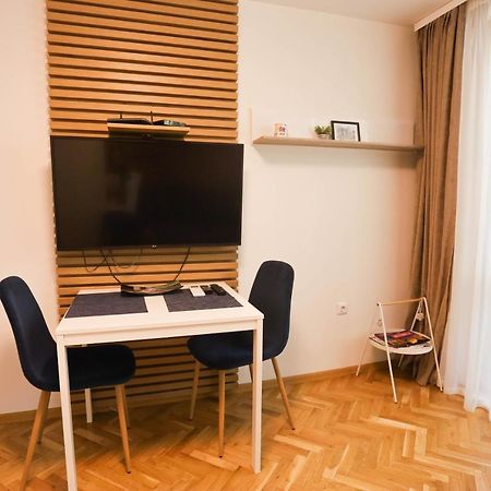 White Central Apartment Warna Zewnętrze zdjęcie