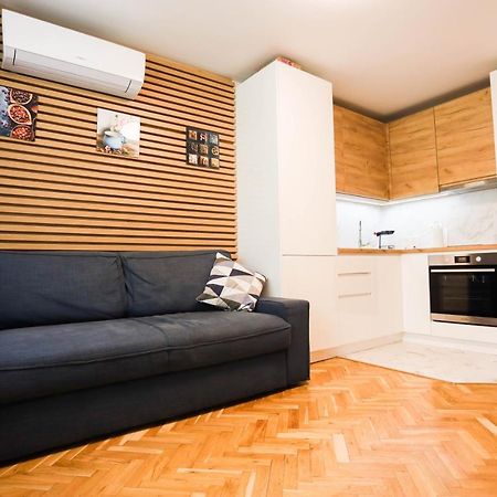 White Central Apartment Warna Zewnętrze zdjęcie
