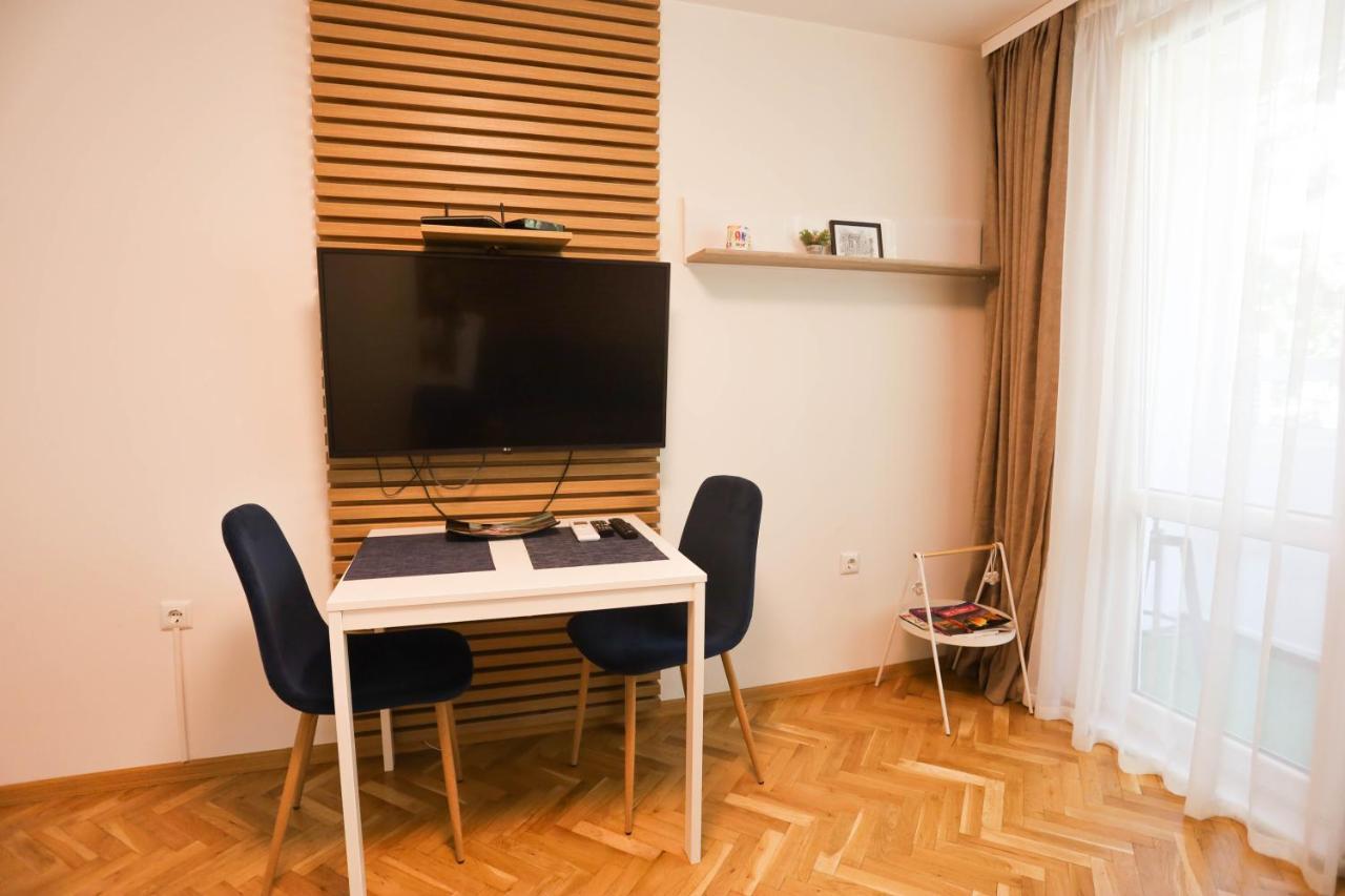 White Central Apartment Warna Zewnętrze zdjęcie