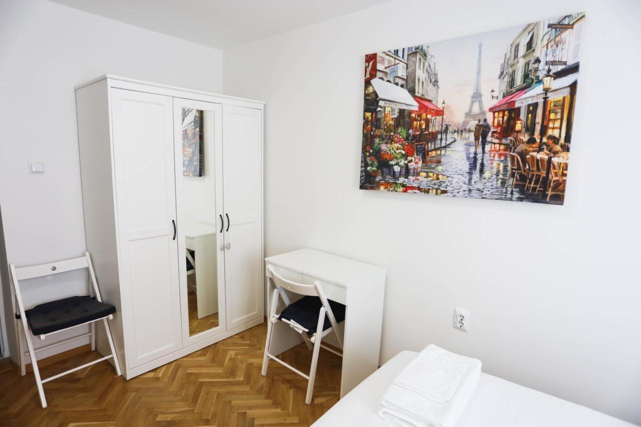 White Central Apartment Warna Zewnętrze zdjęcie