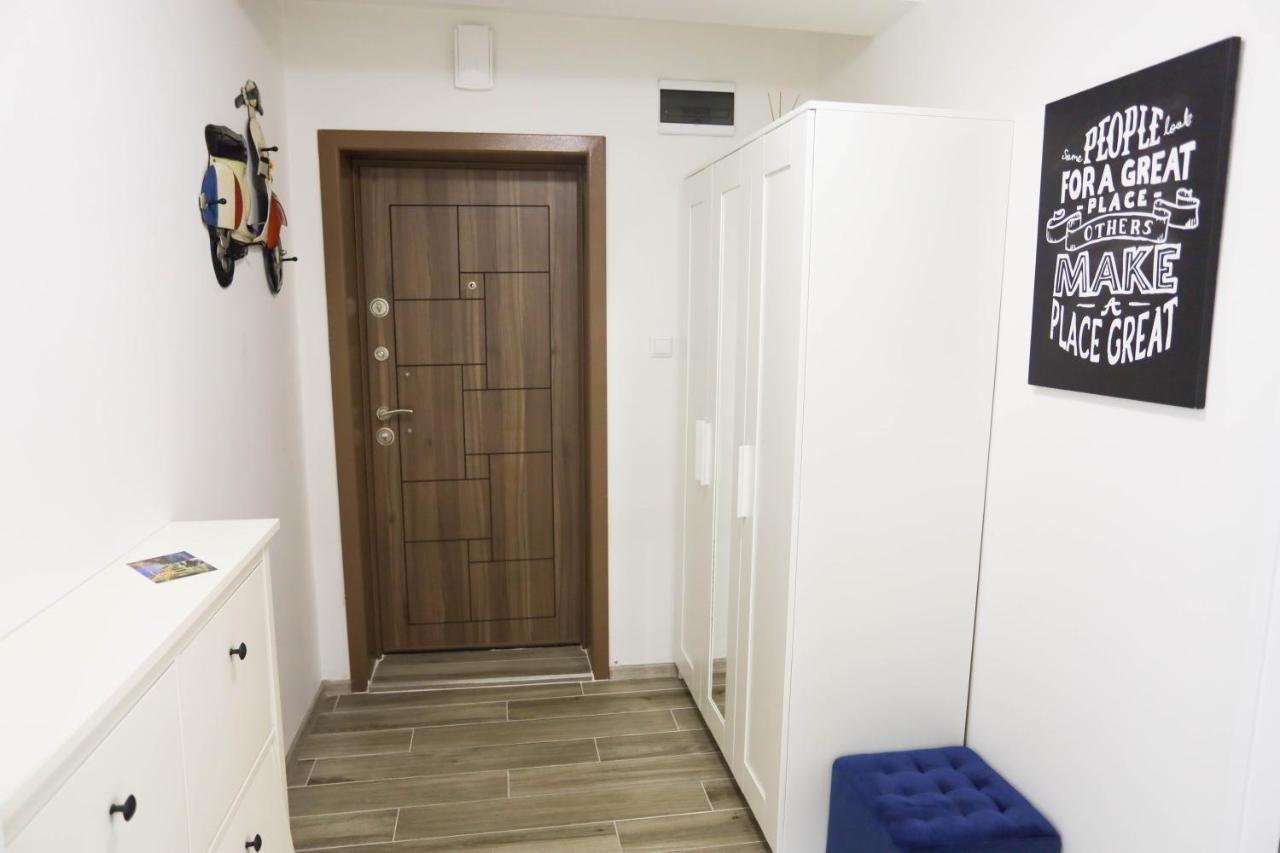 White Central Apartment Warna Zewnętrze zdjęcie